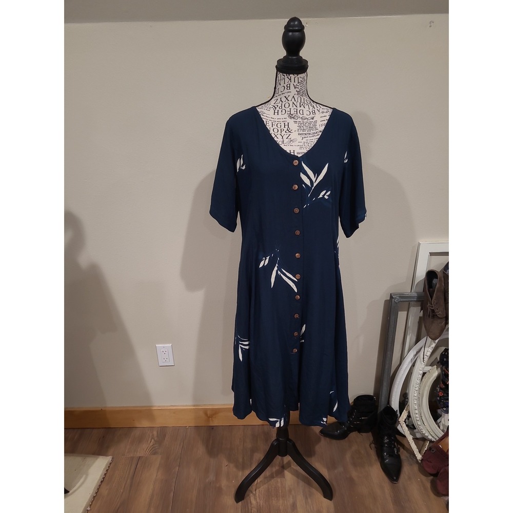 Bali Batik Women SZ LG/XL button frontMidi dress with lace back vacation coastal - Picture 1 of 12